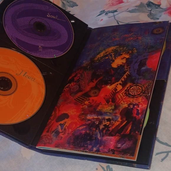 Santana CD set 3 cds Album Hard cover - Picture 7 of 7